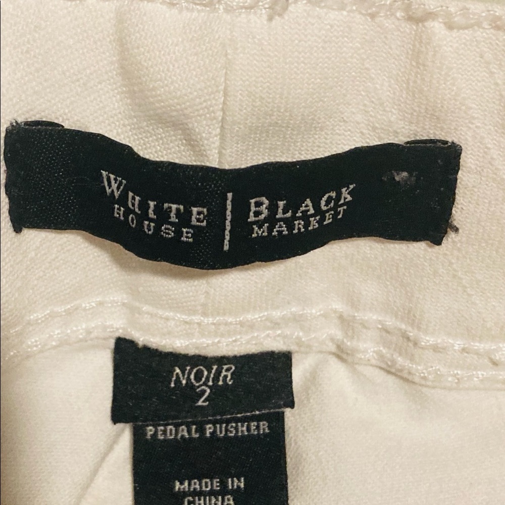 Women’s 𝅺White House Black Market Crop Jeans